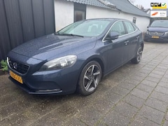 Volvo V40 - 2.0 D4 Momentum Business