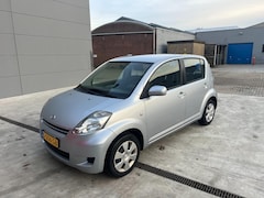 Daihatsu Sirion 2 - 1.0-12V Slim airco