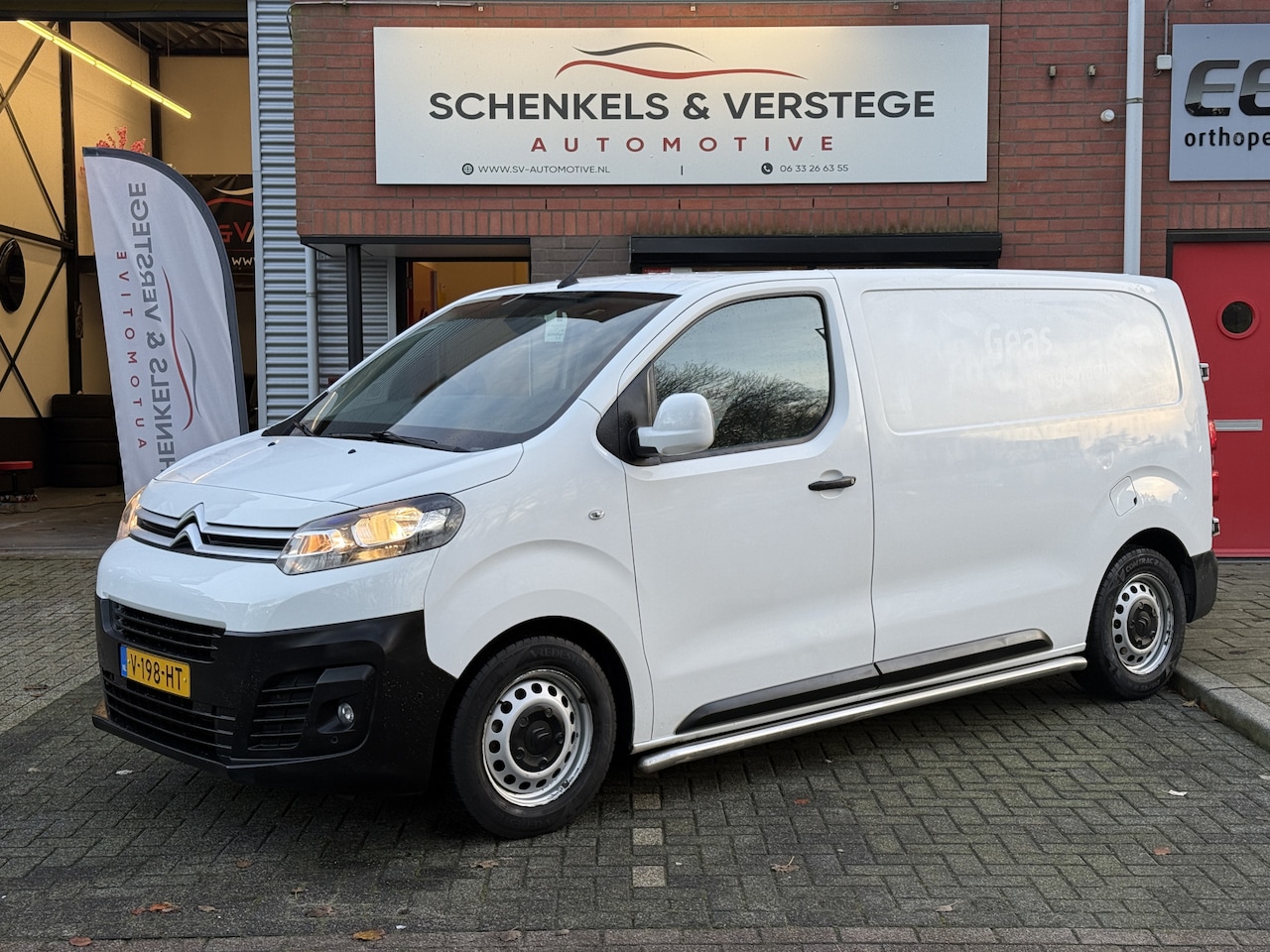 Citroën Jumpy - 1.6 BlueHDI 95 Club M / Cruise / Airco / Dodehoek / Verwarmde Spiegels / - AutoWereld.nl