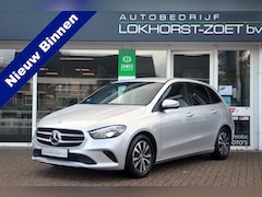 Mercedes-Benz B-klasse - 180 Business Solution | 17.600 km | Navigatie | Trekhaak | Nieuwstaat