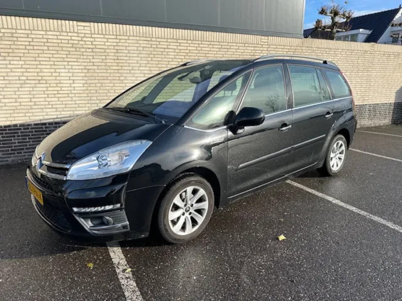 Citroën C4 Picasso - 1600 VTi Selectiion 5 pers - AutoWereld.nl