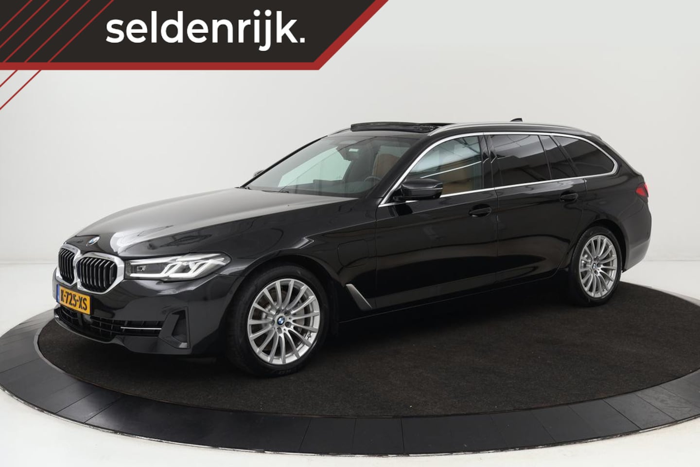 BMW 5-serie Touring - 530e High Executive | Panoramadak | Trekhaak | 360 camera | Adaptive cruise | Leder | Stoe - AutoWereld.nl