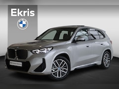 BMW iX1 - xDrive30 M Sportpakket | Innovation Pack | Travel Pack