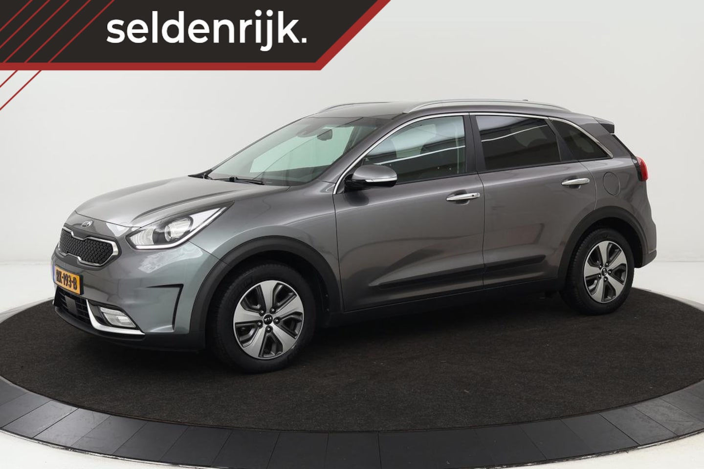 Kia Niro - 1.6 GDi Hybrid BusinessLine | Leder | Stoel & stuurverwarming | Carplay | Adaptive cruise - AutoWereld.nl