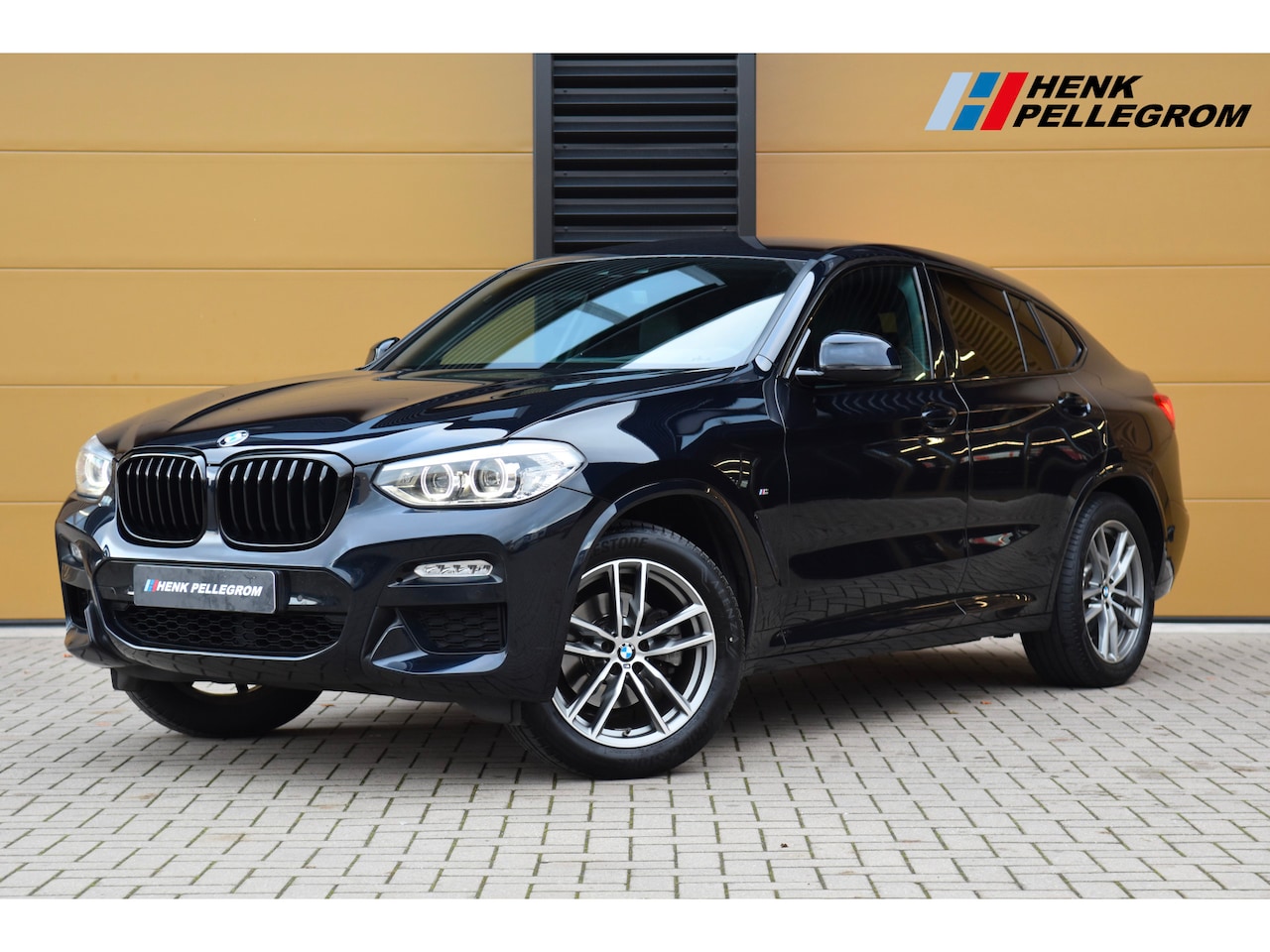 BMW X4 - xDrive20i Executive * M Sportpakket * 19 Inch * Head-up * Sfeerverlichting * Dealer onderh - AutoWereld.nl