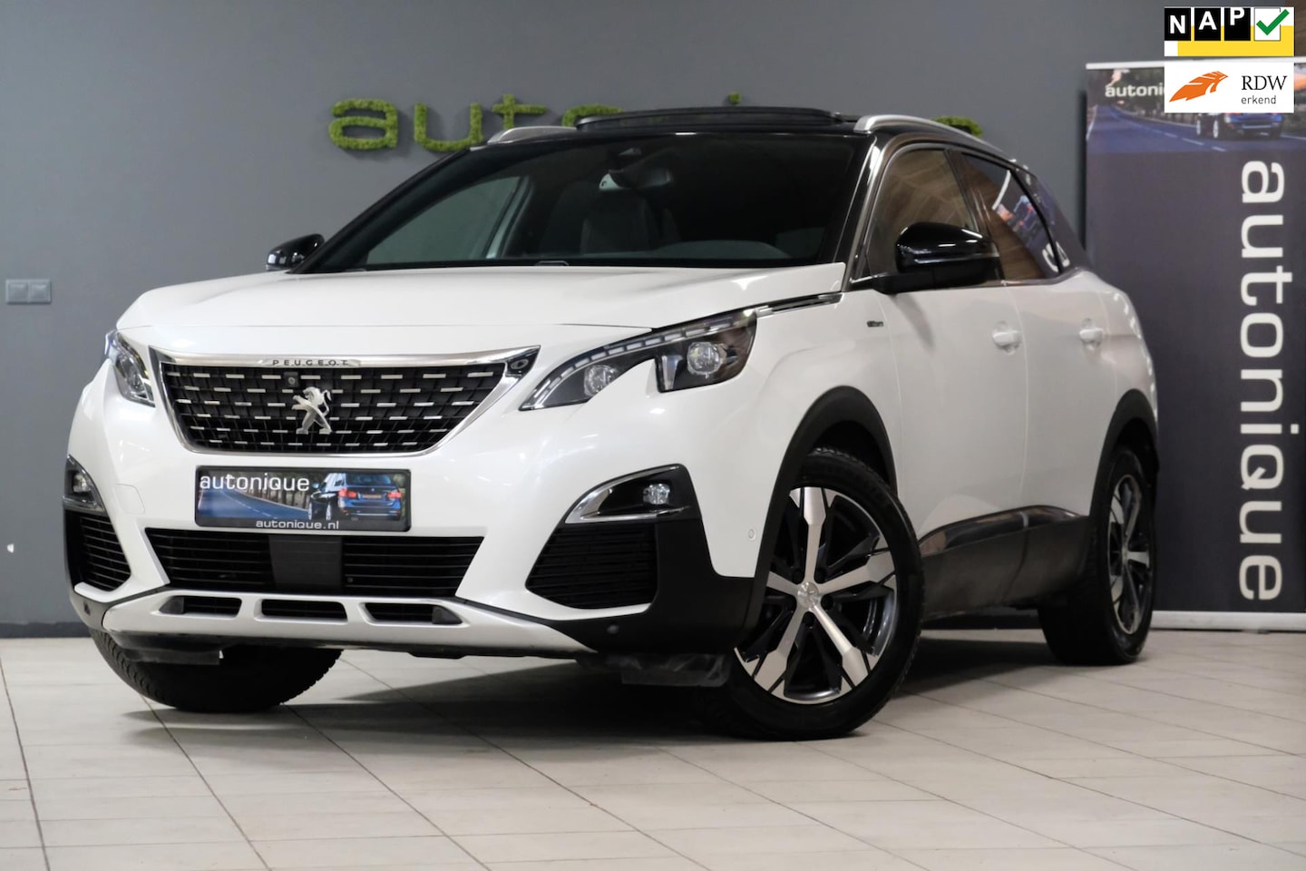 Peugeot 3008 - 1.6 e-THP GT Line **Panoramadak/Trekhaak** 105dkm |Sportleder| - AutoWereld.nl