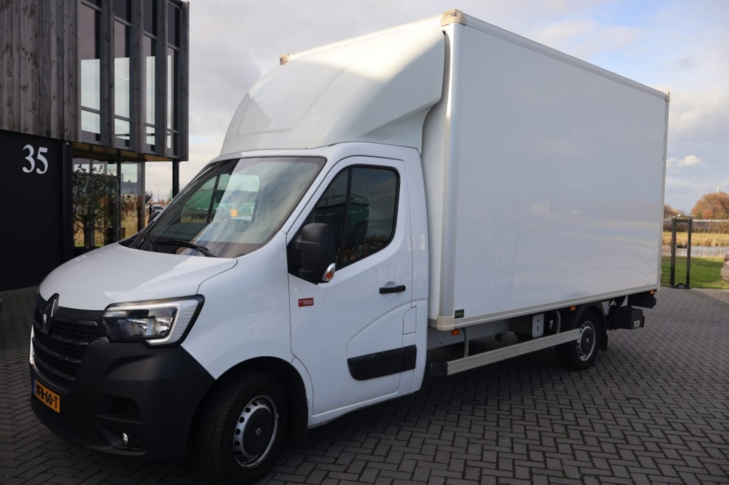 Renault Master - T35 2.3 dCi L3 EUVI | Laadklep - AutoWereld.nl