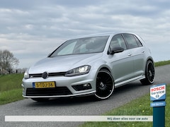 Volkswagen Golf - 7 1.2 TSI R-Line / Org Nl / Navi / Clima / Cruise / Alcantara / Bleutooth / 20*Inch / Pdc