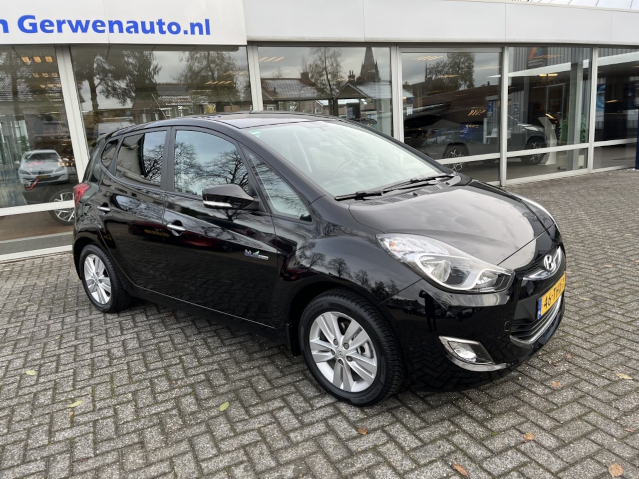 Hyundai ix20 - 1.6i i-Vision | Airco | Cruise | Trekhaak | All Season Banden - AutoWereld.nl