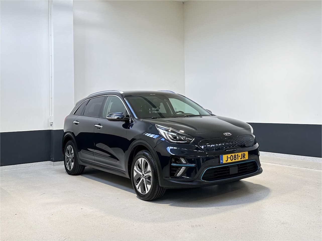 Kia e-Niro - ExecutiveLine 64 kWh| Navi | Bluetooth | Lederen Bekleding| NL | 1 Eig | - AutoWereld.nl