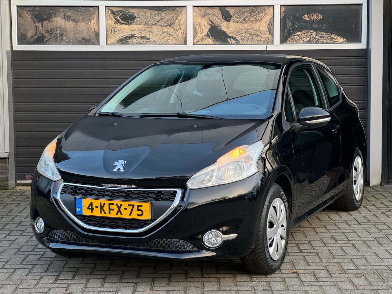 Peugeot 208 - 1.0 VTi Active Airco, Elektr Ramen, Cruise Control, NAP - AutoWereld.nl