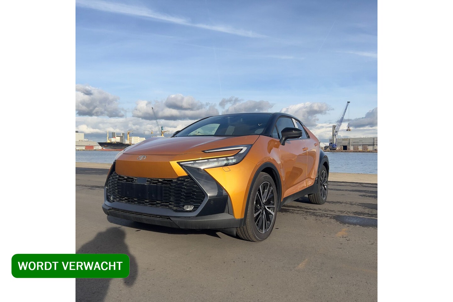 Toyota C-HR - 2.0 Hybrid 200 Première Edition AWD Navi|Carplay|LeerPanoramadak|Dodehoek|Elektrische a.kl - AutoWereld.nl