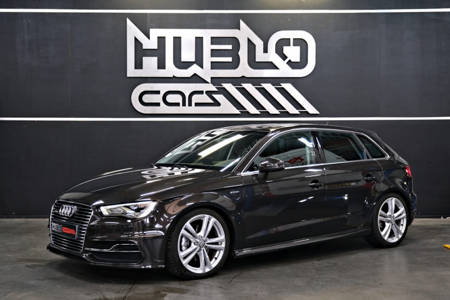 Audi A3 Sportback - 1.4 e-tron Amb. PL+ - AutoWereld.nl