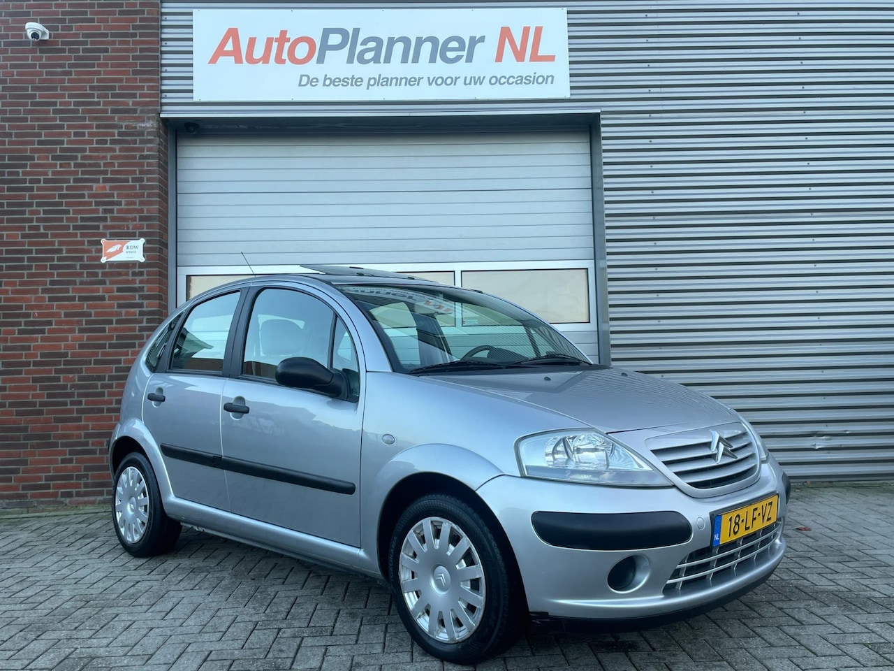 Citroën C3 - 1.4i Ligne Prestige! 5-Deurs! Automaat! NWE APK! - AutoWereld.nl