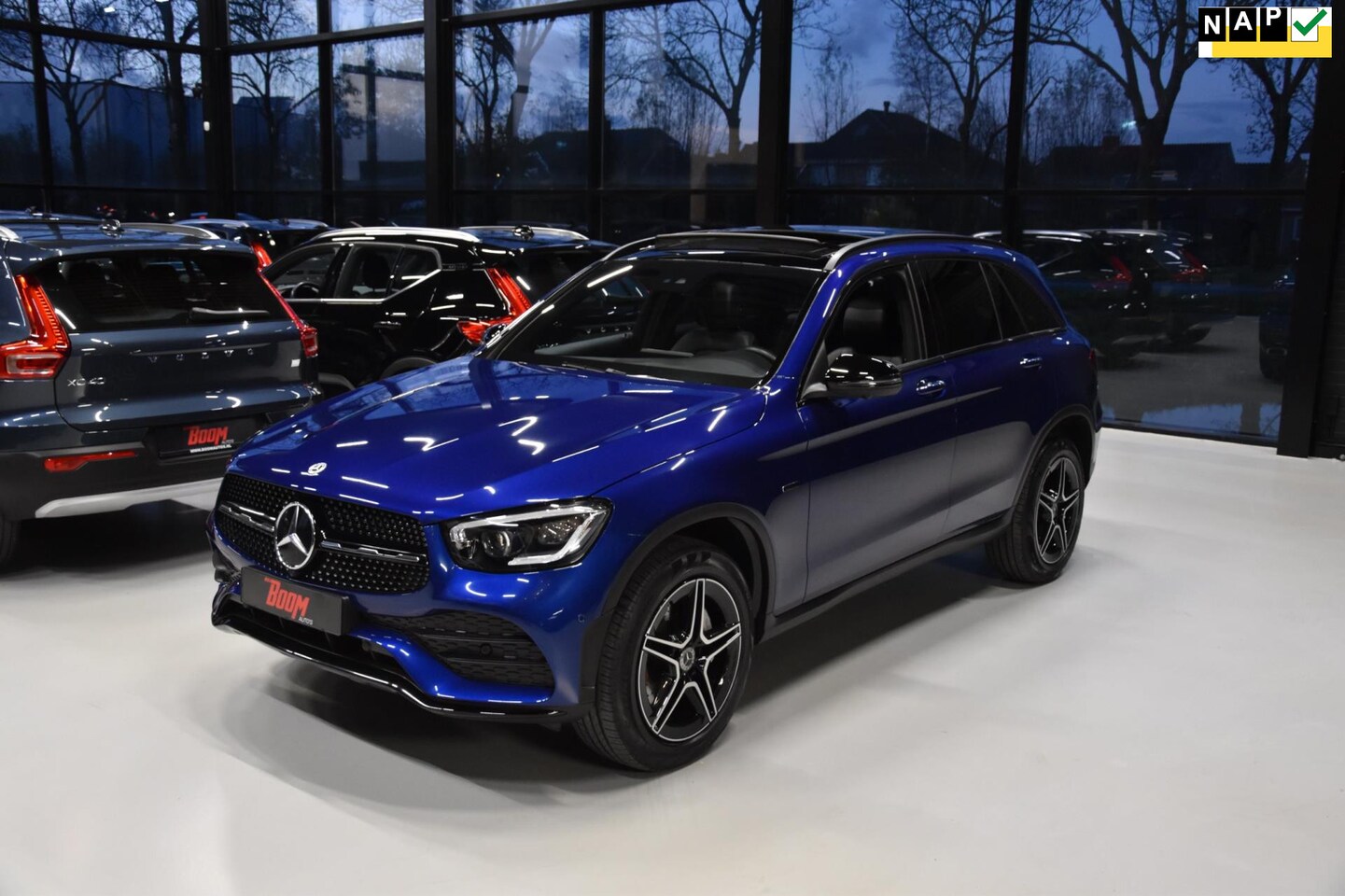 Mercedes-Benz GLC-klasse - 300e 4MATIC AMG Night editon PANODAK/BURMESTER/360CAMERA/CARPLAY/KEYLESS - AutoWereld.nl