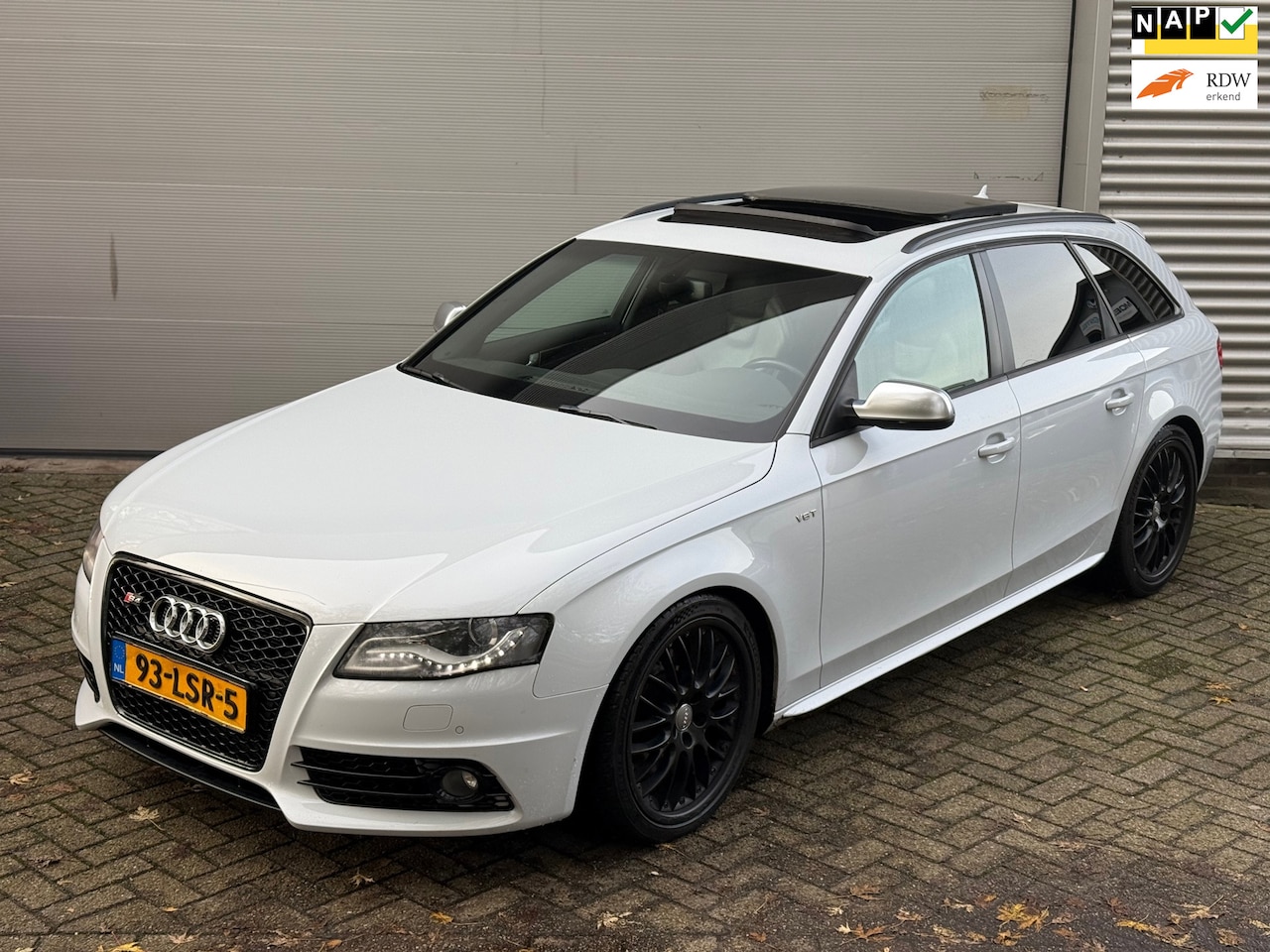 Audi A4 Avant - 3.0 TFSI S4 quattro l Pano l Xenon l Automaat l Rotorvelgen 2de set l Rijdt en schakelt ze - AutoWereld.nl