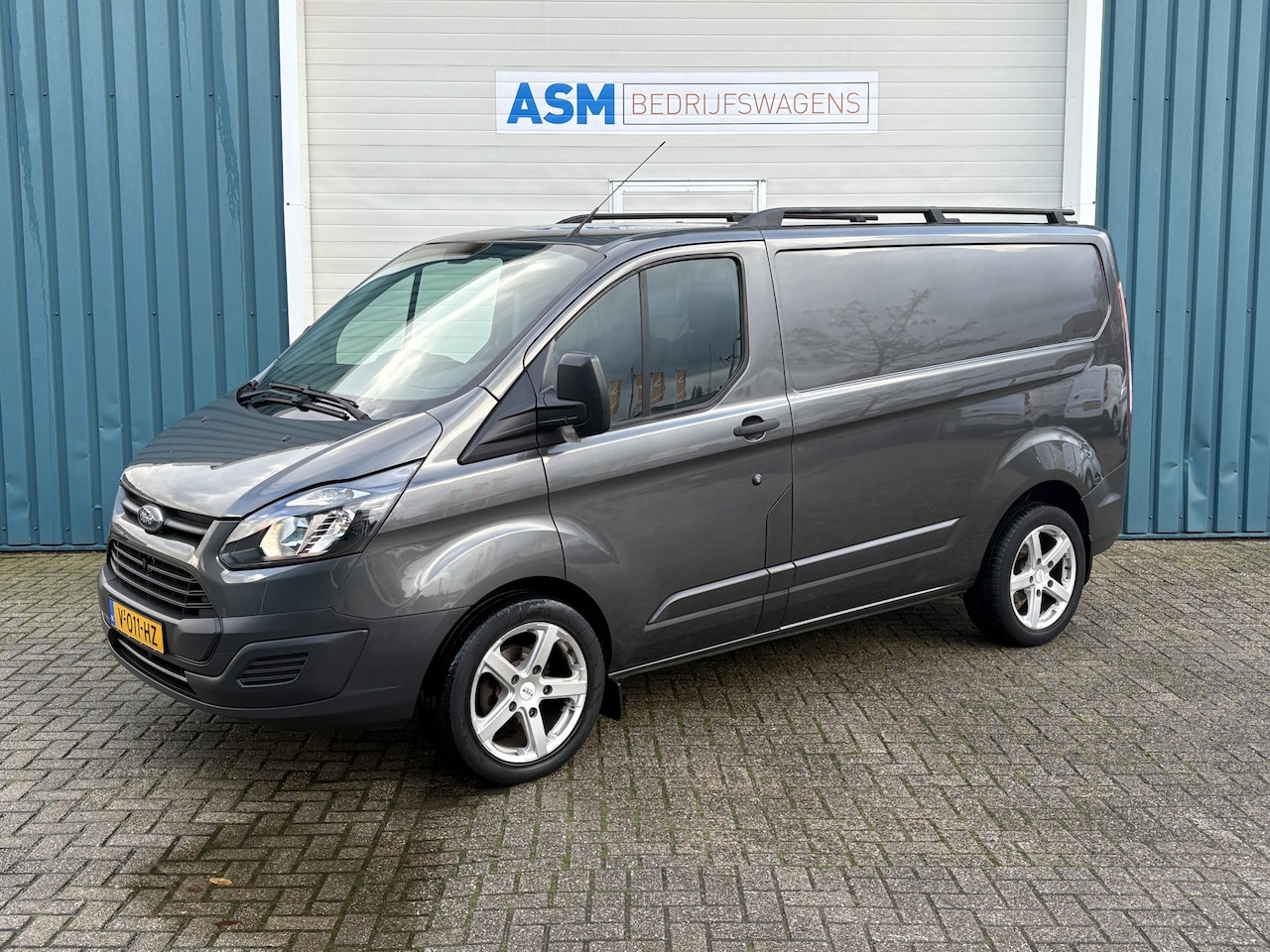 Ford Transit Custom - 270 2.0 TDCI L1H1 Economy Edition / Airco / Trekhaak / Lease €201,- pm / Apk t/m 18-11-202 - AutoWereld.nl