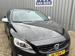 Volvo V60 - 2.4 D6 Twin Engine R-design