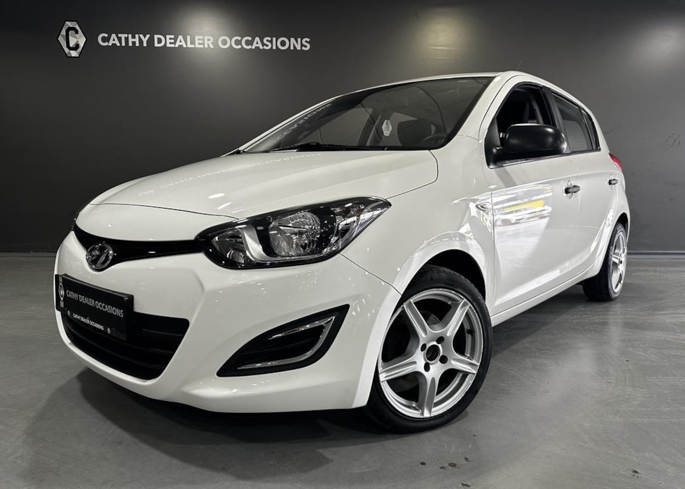 Hyundai i20 - 1.2i i-Deal 5-Deurs Airco Licht Metalen Velgen - AutoWereld.nl