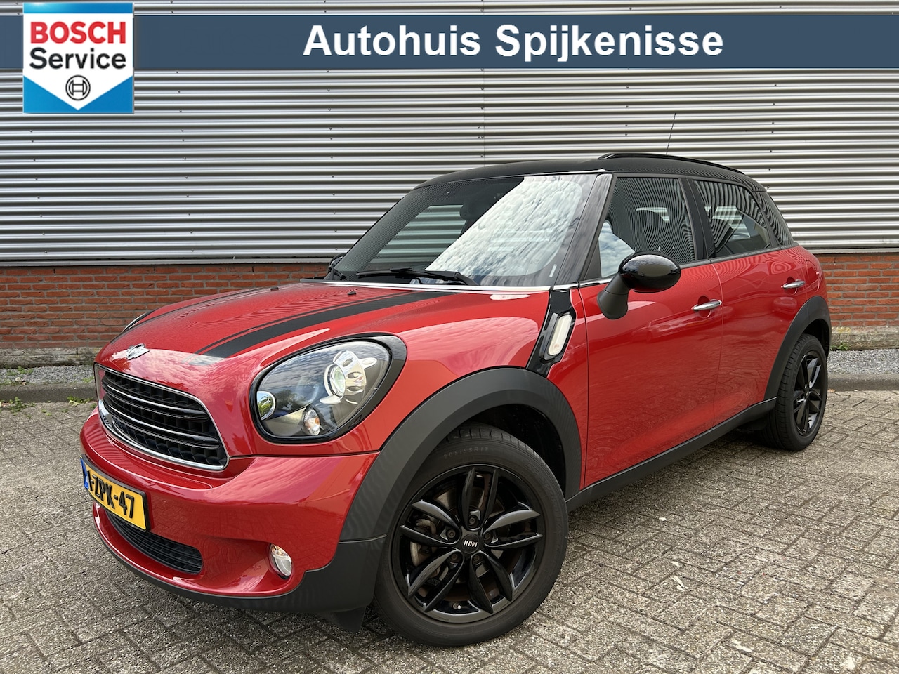 MINI Countryman - Mini 1.6 Cooper Knockout Edition | Navigatie | 17'' Velgen | Climate Control - AutoWereld.nl