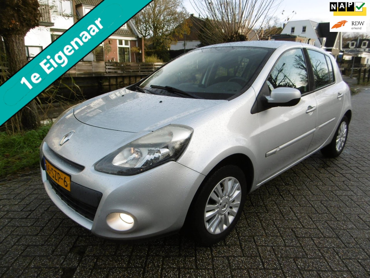 Renault Clio - 1.2 Collection 5-deurs 1e eig Airco Cruise Historie Zuinig - AutoWereld.nl