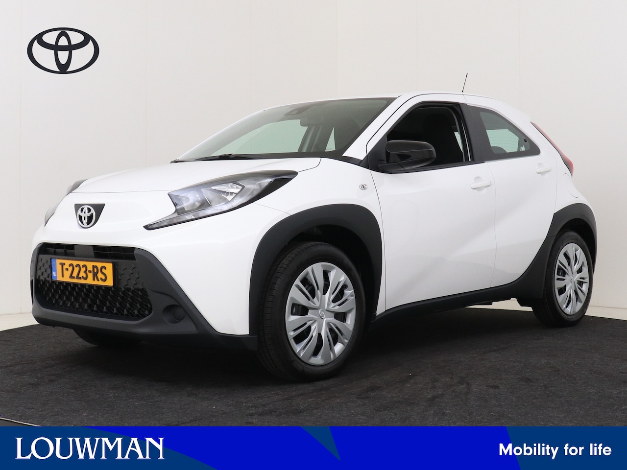 Toyota Aygo X - 1.0 VVT-i S-CVT play *demo | Airco | Cruise Control | Apple CarPlay/ Android Auto | - AutoWereld.nl