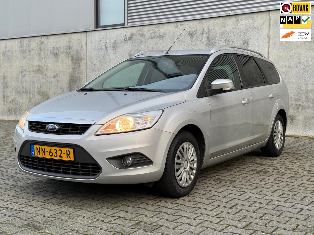 Ford Focus Wagon - 1.6 Titanium | Airco | Elektr. ramen | Radio/CD | Metalic lak | VASTE PRIJS! | APK 09-2025 - AutoWereld.nl