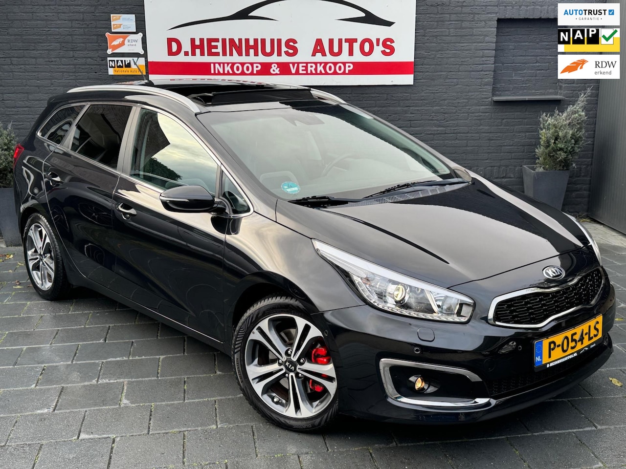 Kia Cee'd Sportswagon - 1.6 GDI ExecutiveLine *ALLE OPTIES !!!* - AutoWereld.nl