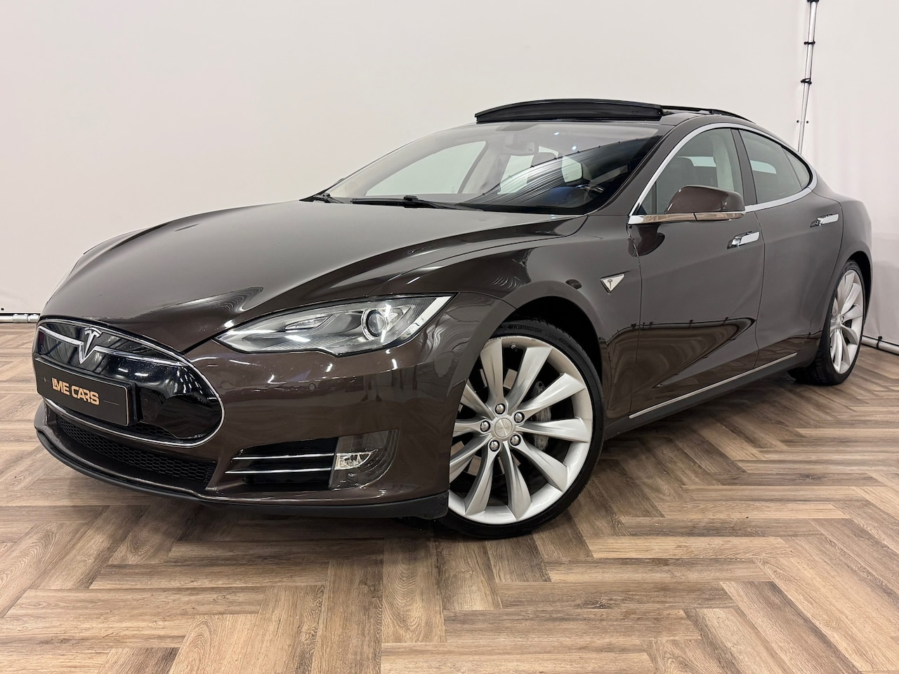 Tesla Model S - 85 Performance, GRATIS LADEN, PANO, INRUIL MOGELIJK! - AutoWereld.nl