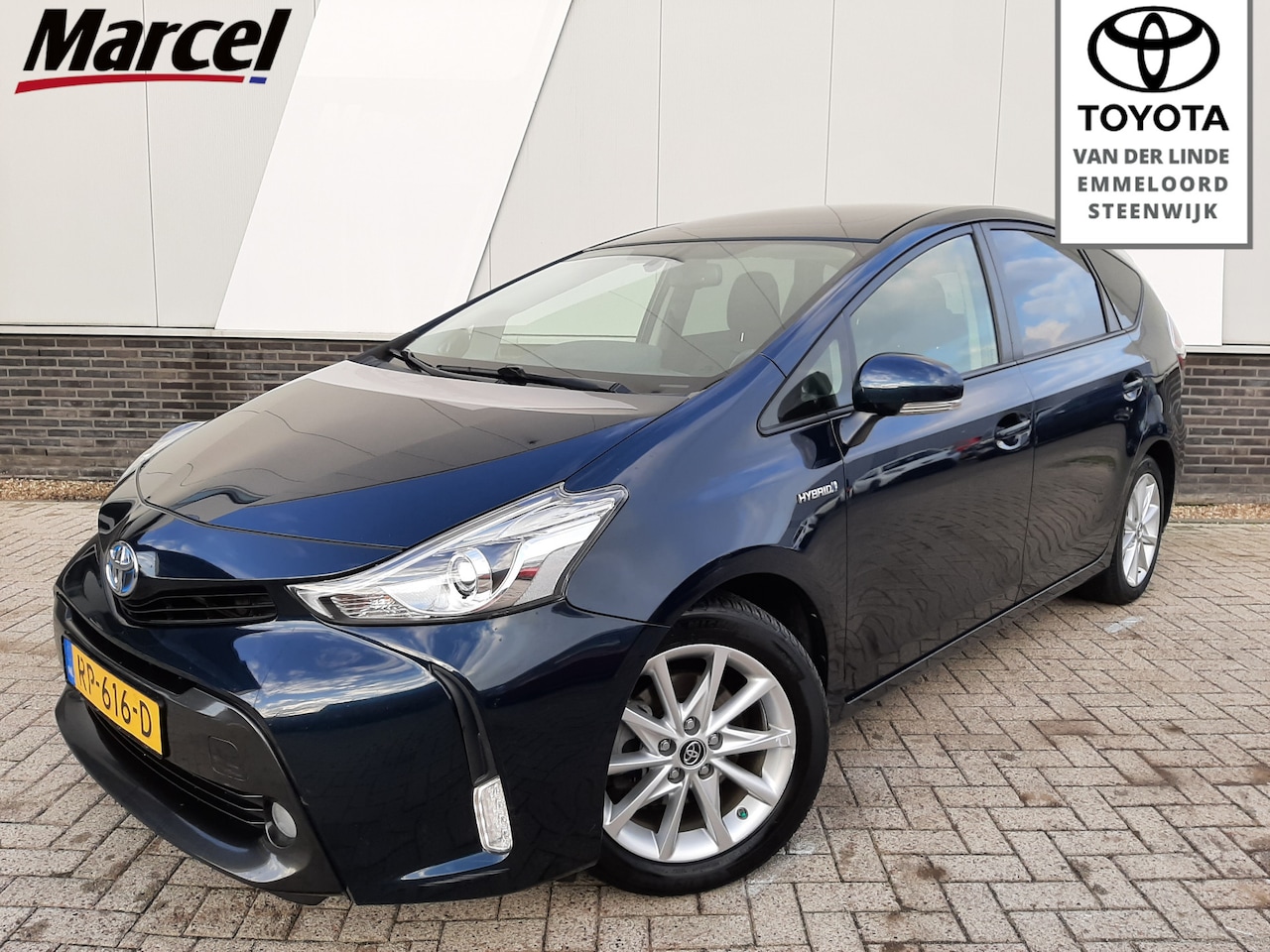 Toyota Prius Wagon - 1.8 SkyView Edition 7P. | Pano | Leder | Trekhaak | HUD | Navi | - AutoWereld.nl