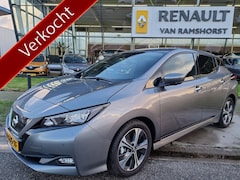 Nissan LEAF - N-Connecta 40 kWh / Navi / Climate / Camera / Parkeersensoren V A / Bluetooth / Lane assis