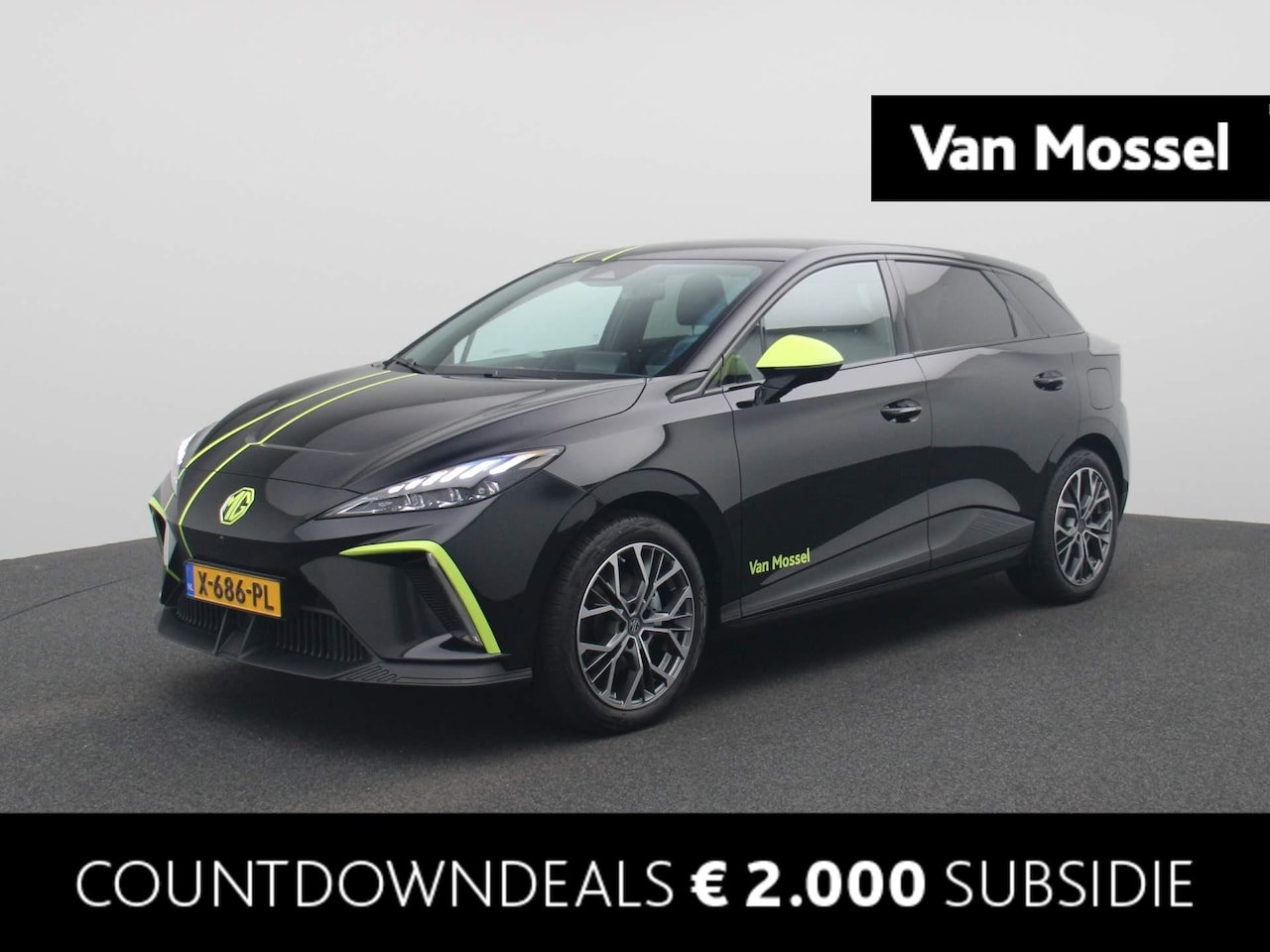 MG 4 - Long Range Luxury 64 kWh | Speciale Striping | 18'' Velgen | Navigatie | 360 Camera | Led - AutoWereld.nl