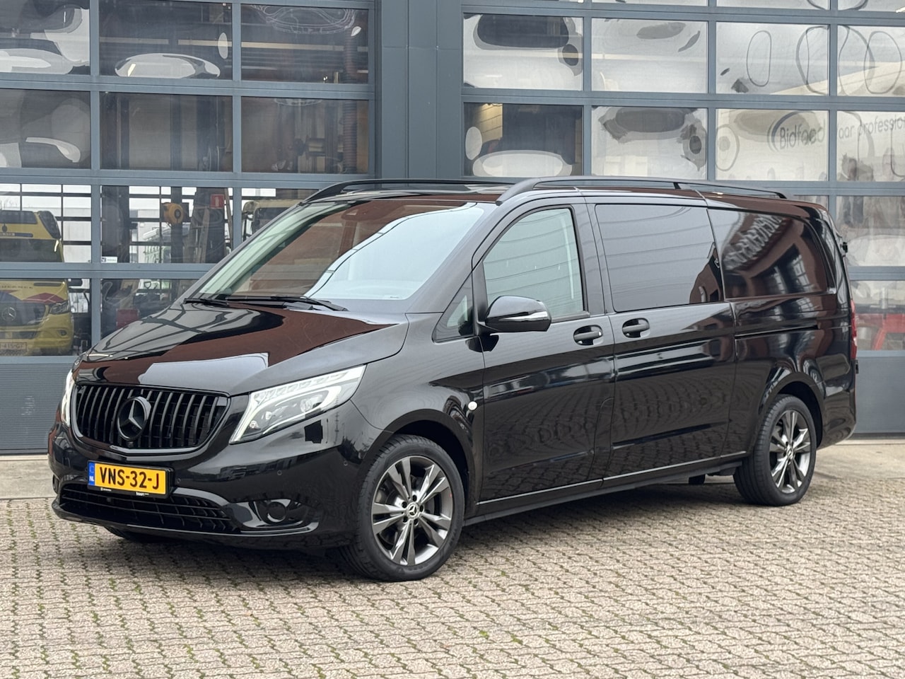 Mercedes-Benz Vito - 124 DC XL | LED, Cruise, Camera, Navi, Trekhaak 2,5t | Certified 24 mnd garantie - AutoWereld.nl