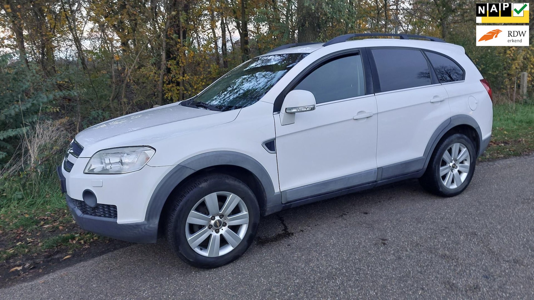 Chevrolet Captiva - 2.4i Executive 7 zits - AutoWereld.nl