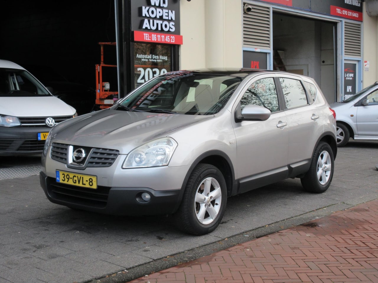 Nissan Qashqai - 1.6 Acenta Clima PDC Pano - AutoWereld.nl