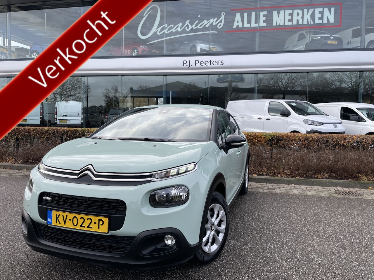 Citroën C3 - 1.2 PureTech S&S Feel Airco - cruise control - MF-stuurwiel - Mistlampen - Trekhaak - Rame - AutoWereld.nl