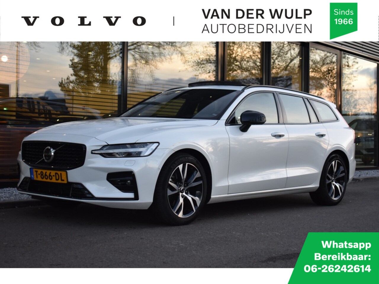 Volvo V60 - B4 197pk Plus Dark | Schuifdak | Trekhaak | Harman/Kardon - AutoWereld.nl