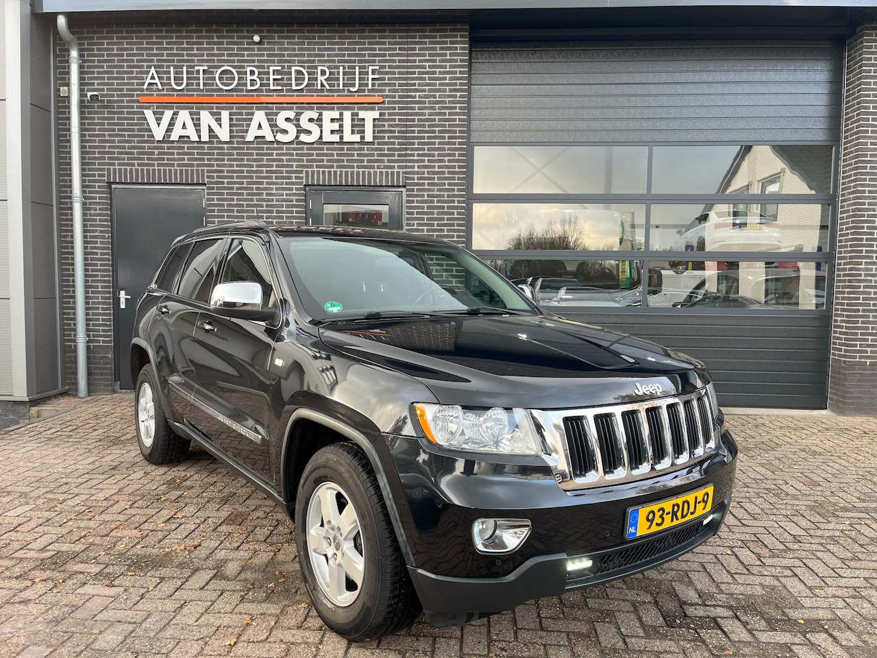 Jeep Grand Cherokee - 3.6 Laredo Navi , Airco , Cruise - AutoWereld.nl