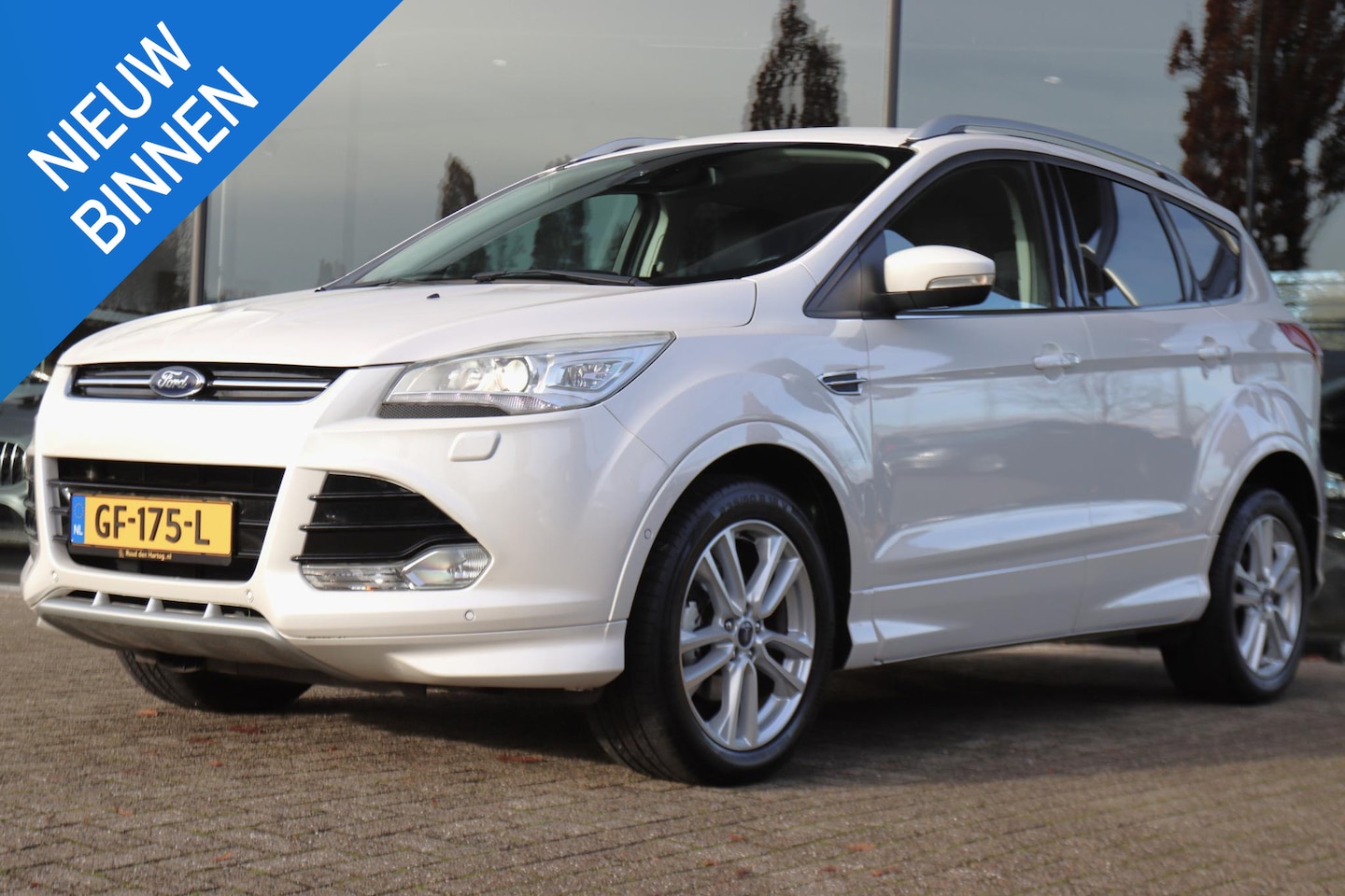 Ford Kuga - 1.6 ECOBOOST 150PK TITANIUM+ ST-LINE | XENON | NAVI | TREKHAAK | VOORRUITVERW. | PDC | - AutoWereld.nl