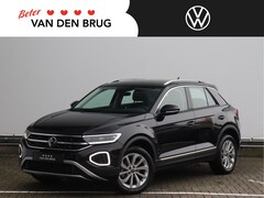 Volkswagen T-Roc - 1.5 TSI 150pk Style Automaat | Camera | Dodehoekdetectie | Keyless | Stoelverwarming | Cli