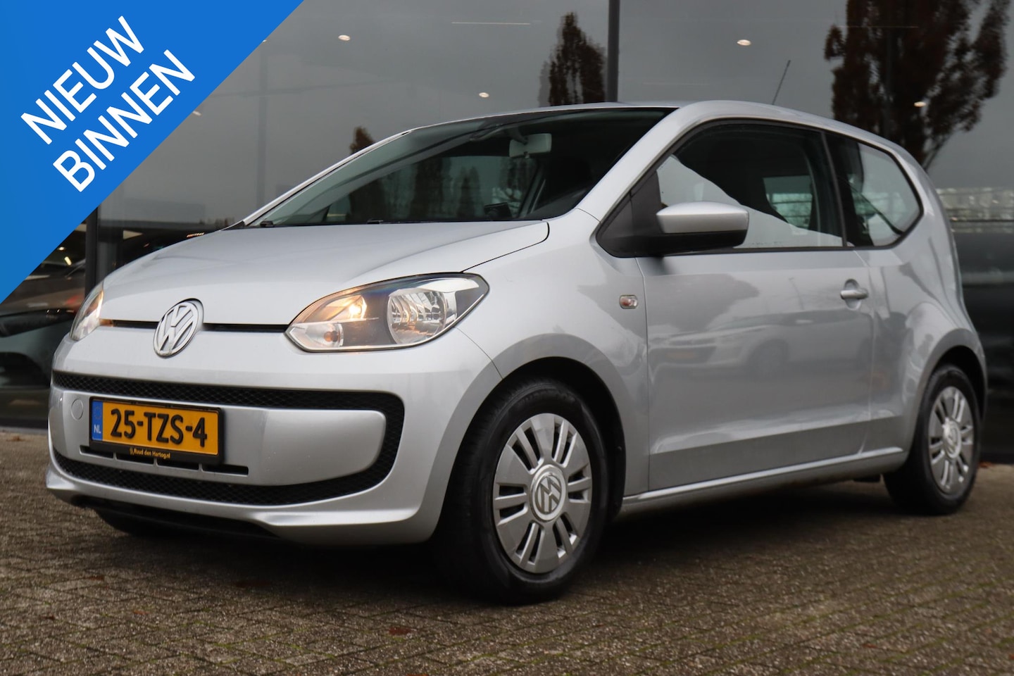 Volkswagen Up! - 1.0 MOVE UP! BLUEMOTION | NAVI | AIRCO | BLUETOOTH | - AutoWereld.nl