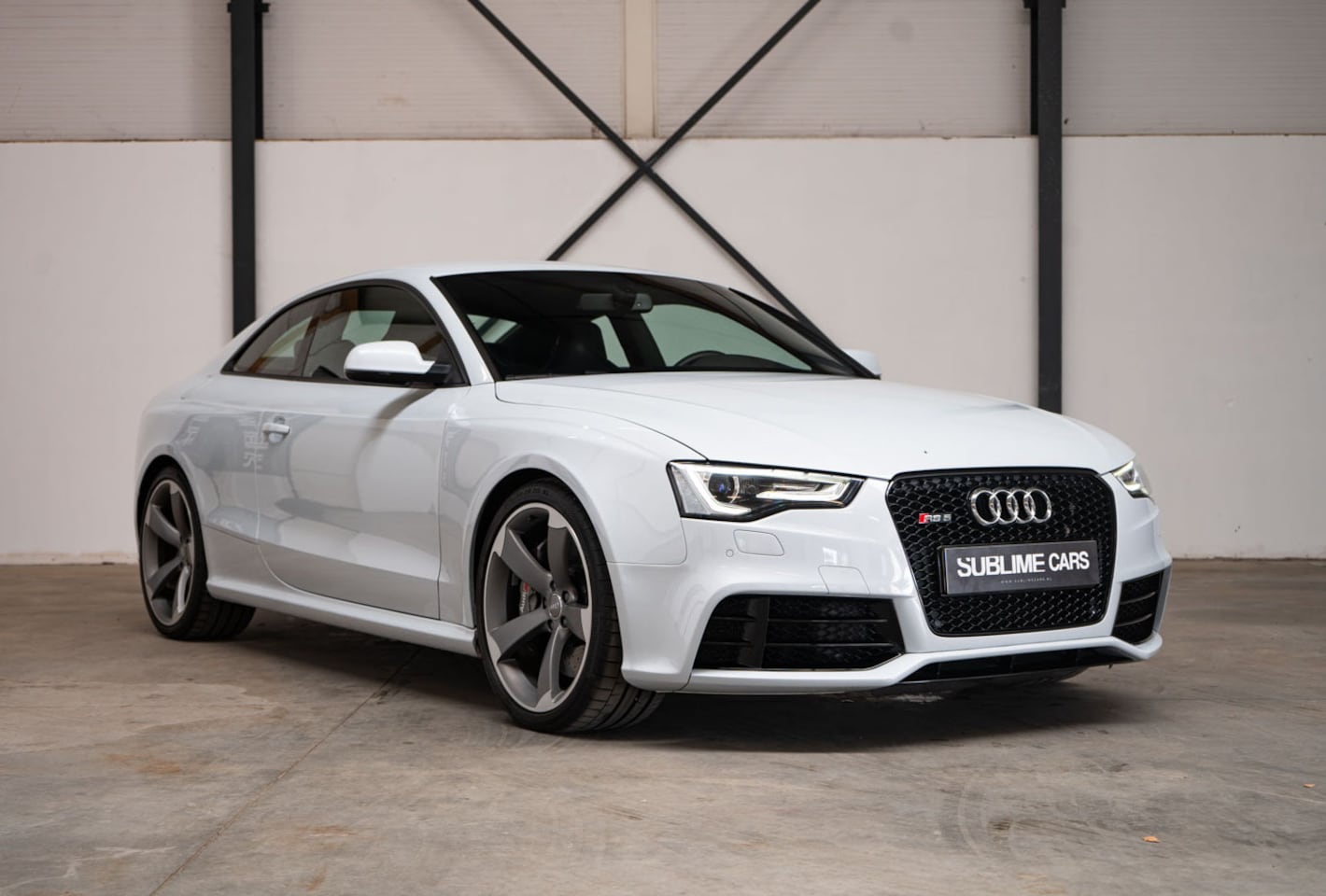 Audi RS5 - Coupé 4.2 FSI RS5 quattro | Keramisch | B&O | 1e eig. | Origineel NL | Sazukagrau - AutoWereld.nl