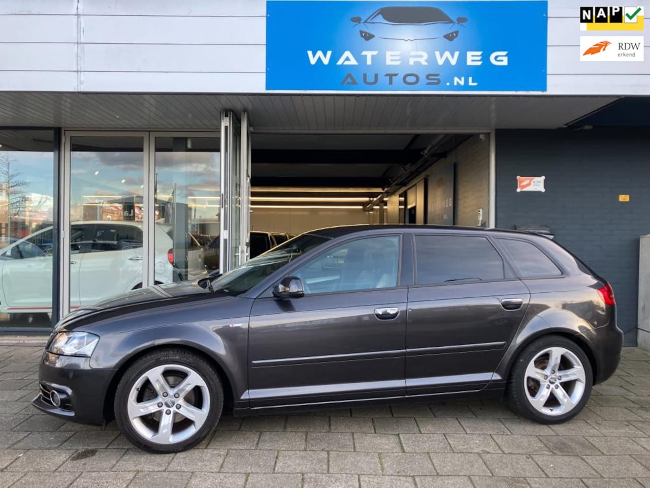 Audi A3 Sportback - 1.4 TFSI Ambition S-Line Leder/Navi/CC/LM velgen - AutoWereld.nl