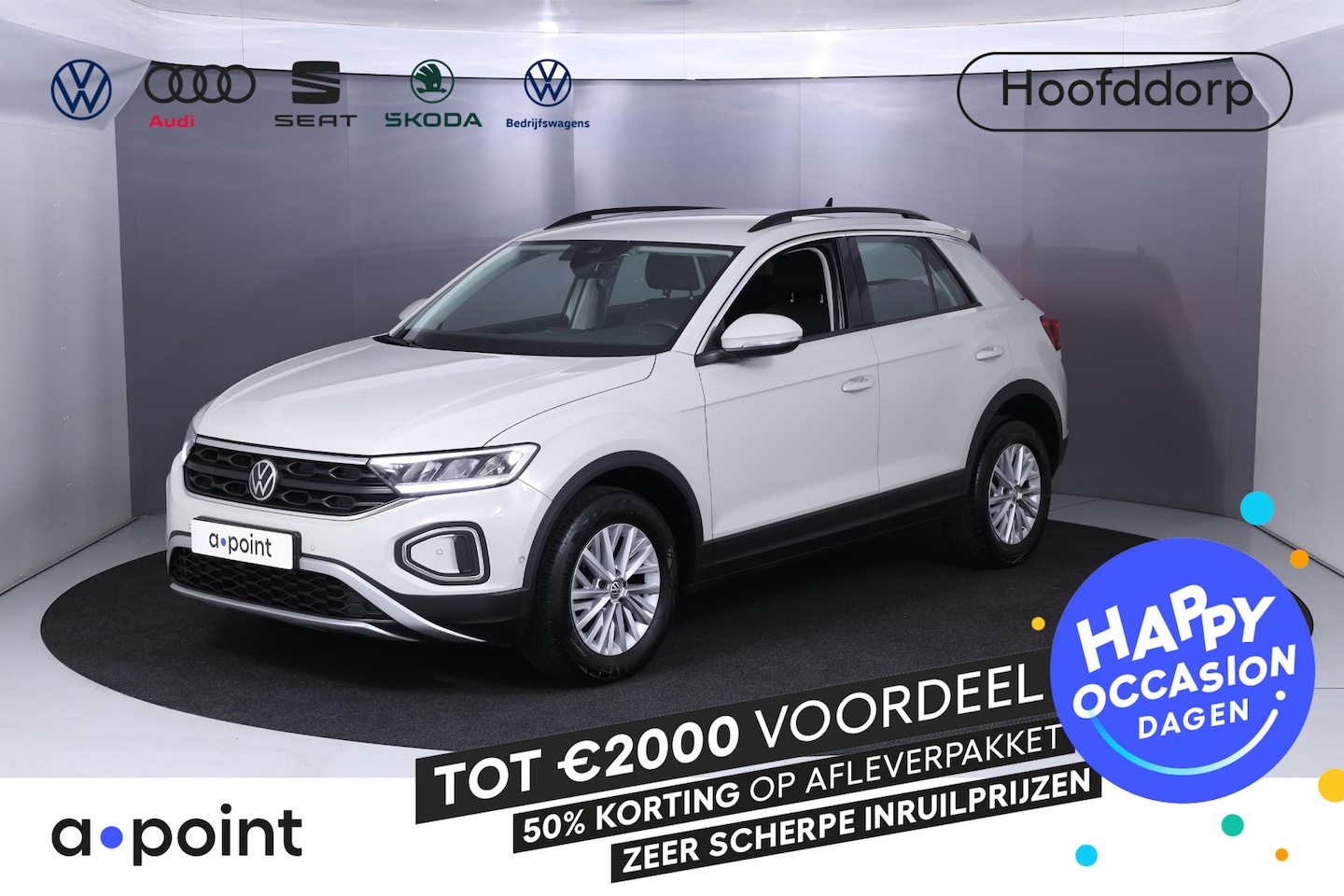 Volkswagen T-Roc - 1.5 TSI Life 150pk DSG| Navi| LM-velgen| Trekhaak afneembaar - AutoWereld.nl