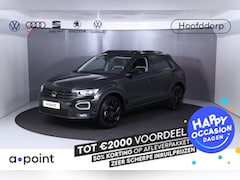 Volkswagen T-Roc - 1.5 TSI Sport 150pk DSG | PANO-dak| Navi| Alarm| digital display|