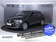 Volkswagen T-Roc - 1.5 TSI Sport 150pk 6bak| digital display/ trekhaak| navi| 18'LM-velgen| el. achterklep