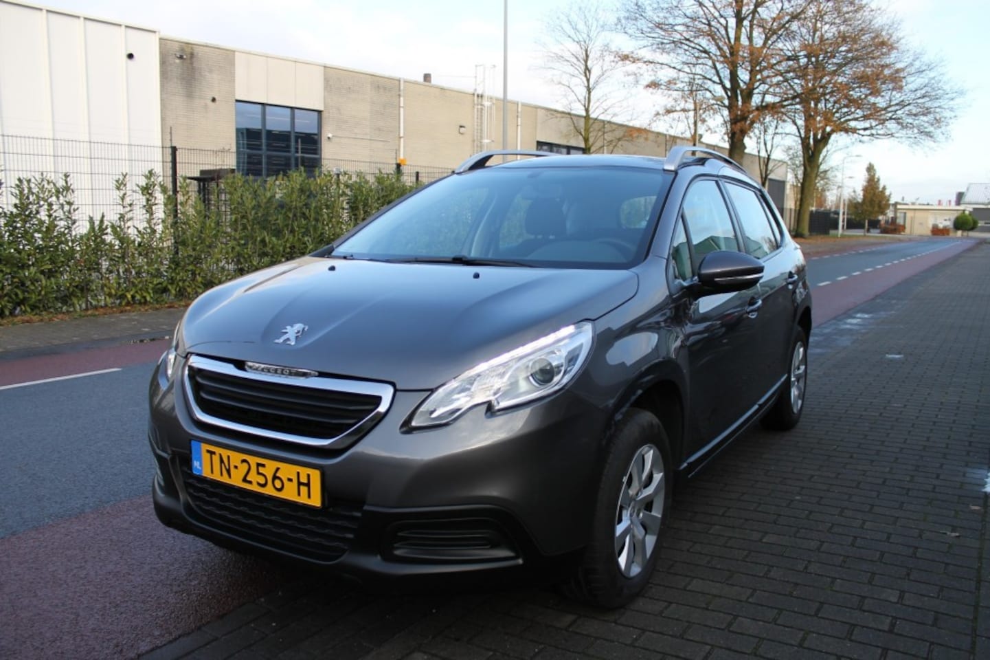 Peugeot 2008 - 1.2 Pure Tech Active Nieuwe Distriebutie ! - AutoWereld.nl