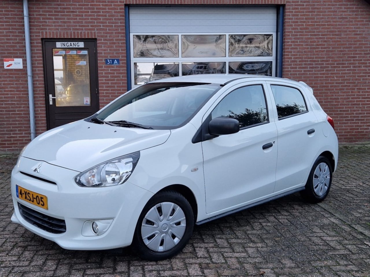 Mitsubishi Space Star - 1.0 Inform Airco 5-drs NL-auto - AutoWereld.nl