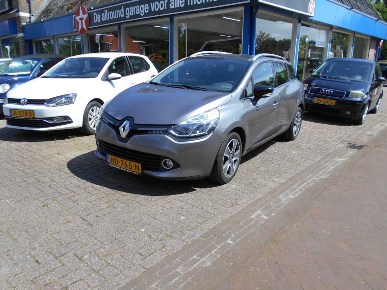 Renault Clio - TCe 90PK NightenDay  NL-auto met logische km's !!!  Mooie, nette - AutoWereld.nl