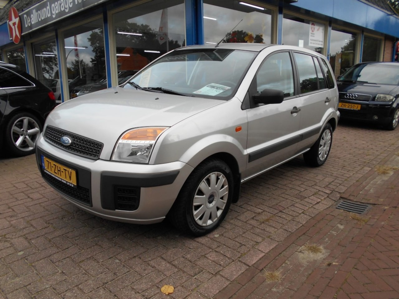 Ford Fusion - 1.4i-16V CoolenSound  NL-auto met logische km's !!! - AutoWereld.nl